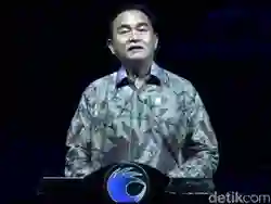 Video Yusril Menyatakan Bahwa Prabowo Mungkin Mendapatkan Ilham dari Gus Dur untuk Hadirkan di Kemenhan